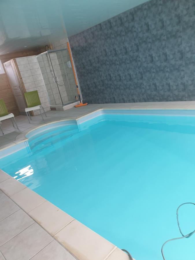 Au Relais Du Canal A Grand Gabarit Nesle Zewnętrze zdjęcie